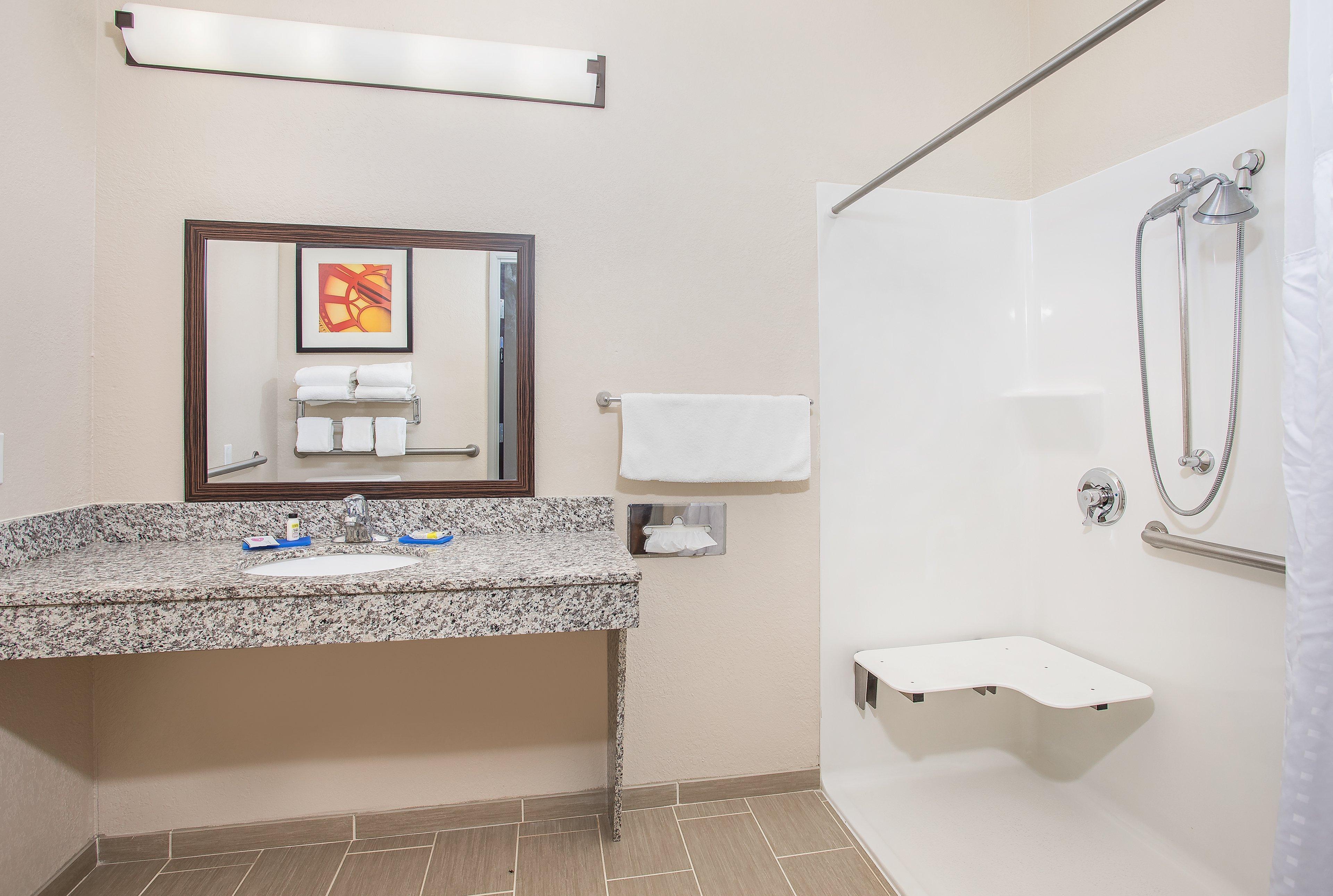 Express & By Ihg Hotel 3*